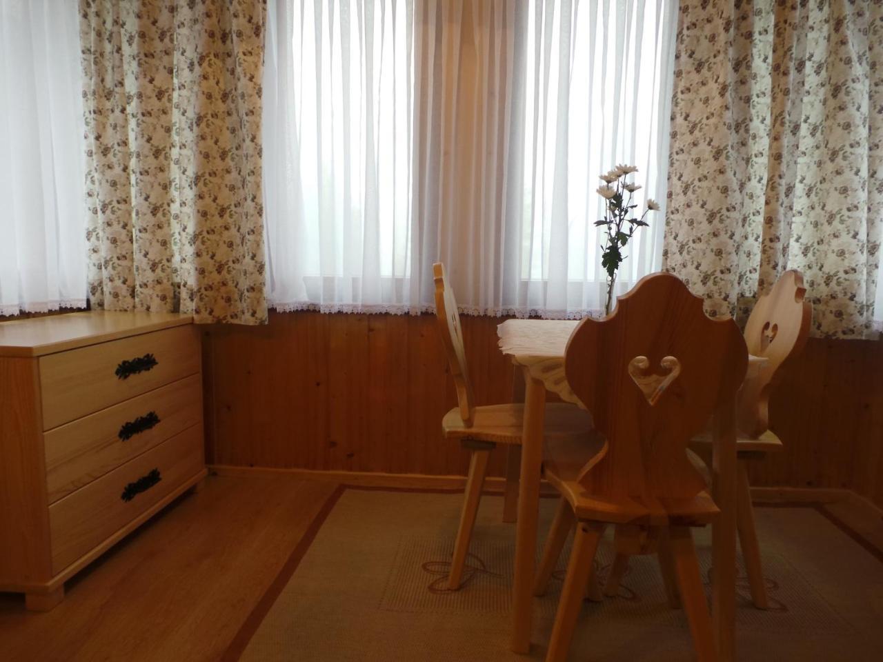 9 Sil Drewniany Dom Homestay *